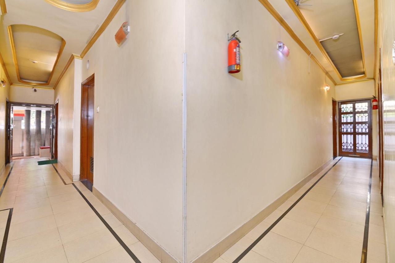 Oyo 3436 Shree Utsav Palace Guest House Kalkuta Zewnętrze zdjęcie