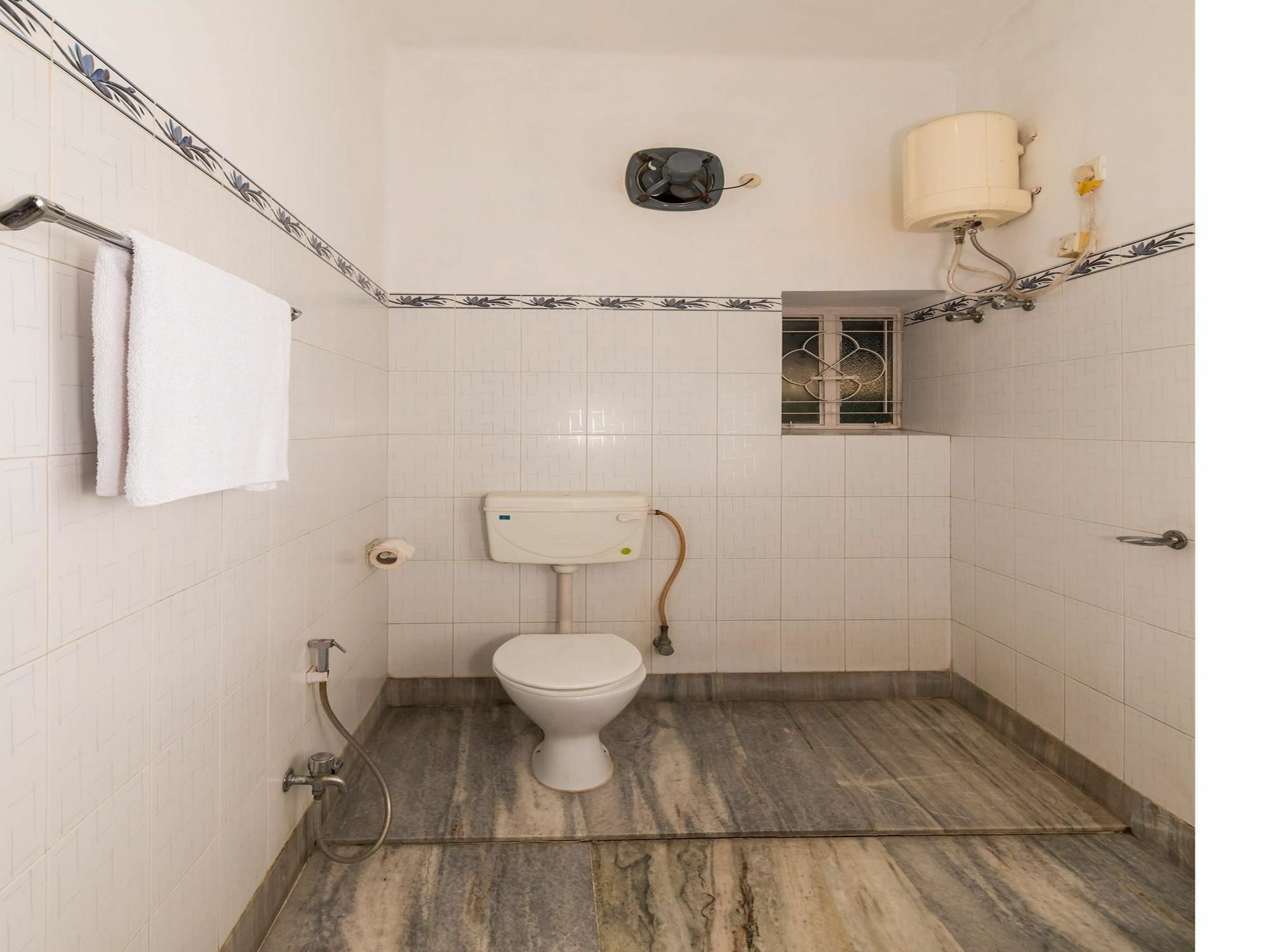 Oyo 3436 Shree Utsav Palace Guest House Kalkuta Zewnętrze zdjęcie